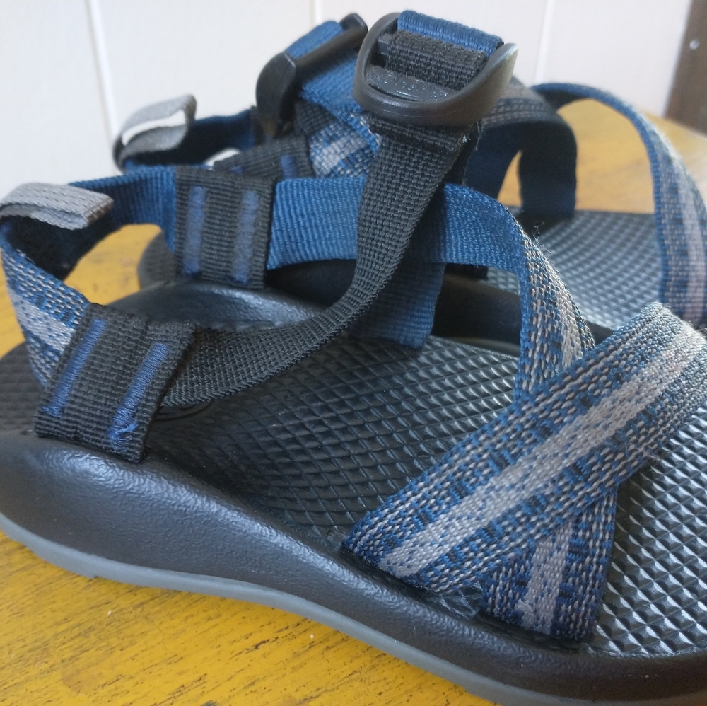 Chaco Shoes Boys size 3